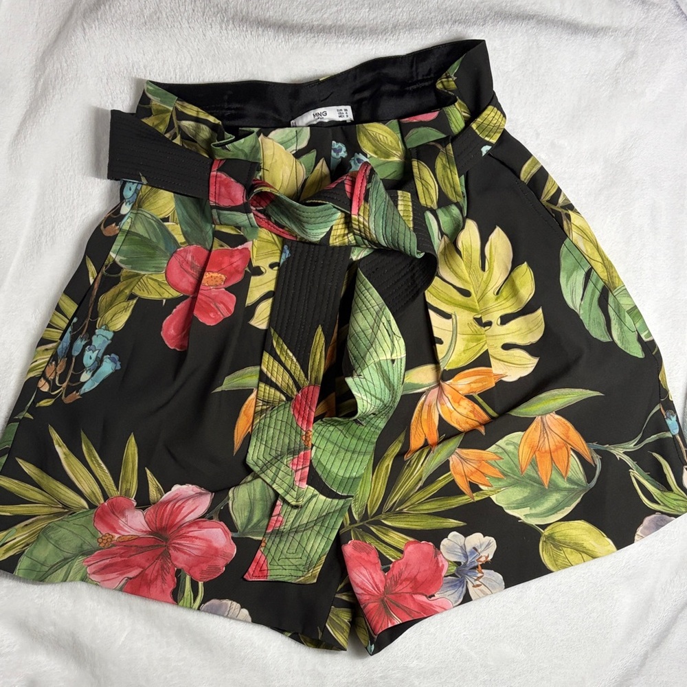 MANGO Black Floral High Waist Women's Shorts